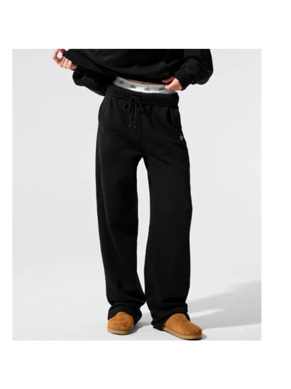 Alo Yoga Unisex Black Accolade Straight Leg Sweatpant Size M